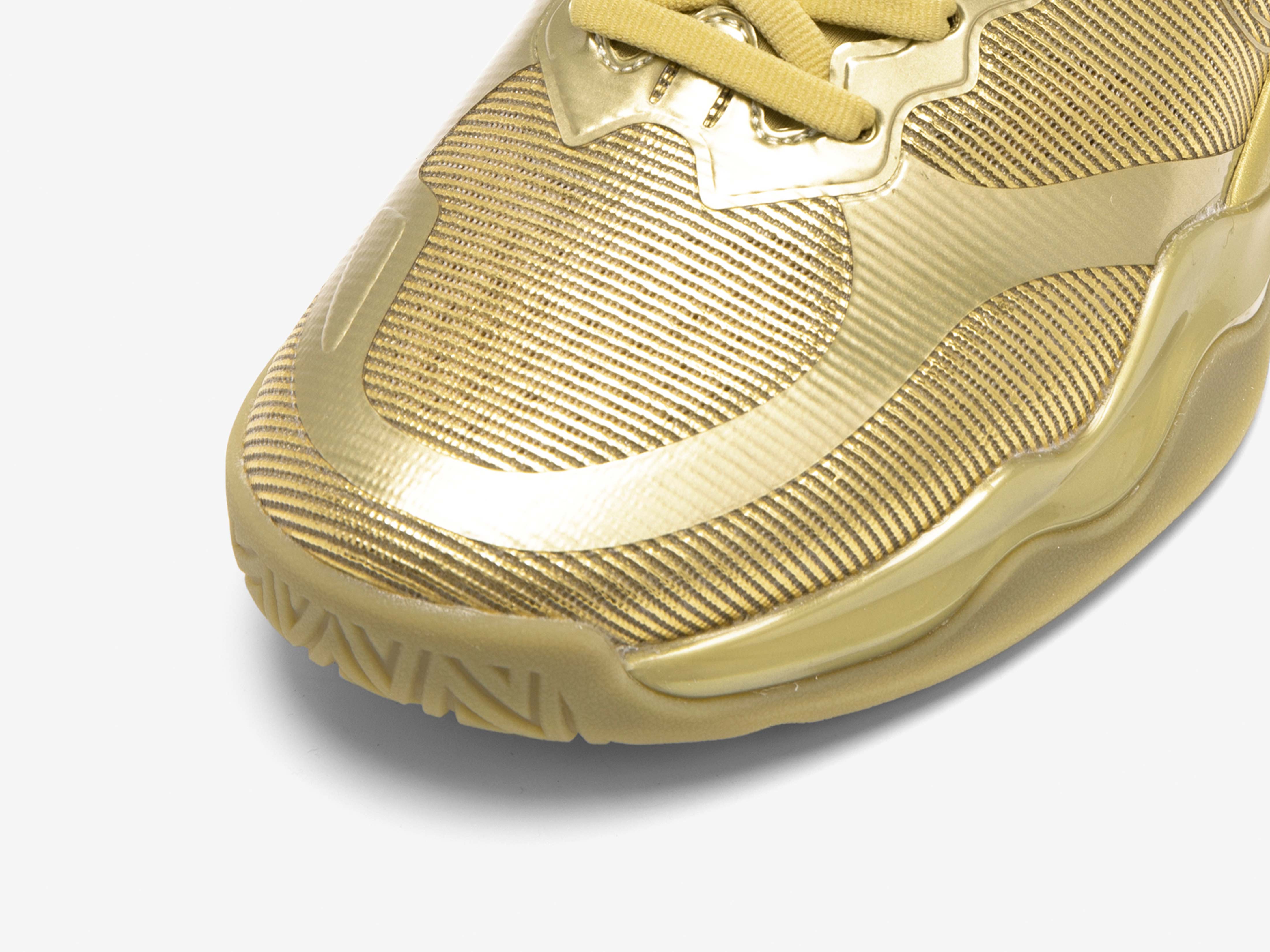 LUXIAOJUN XT-Motion Training Shoes (Gold)