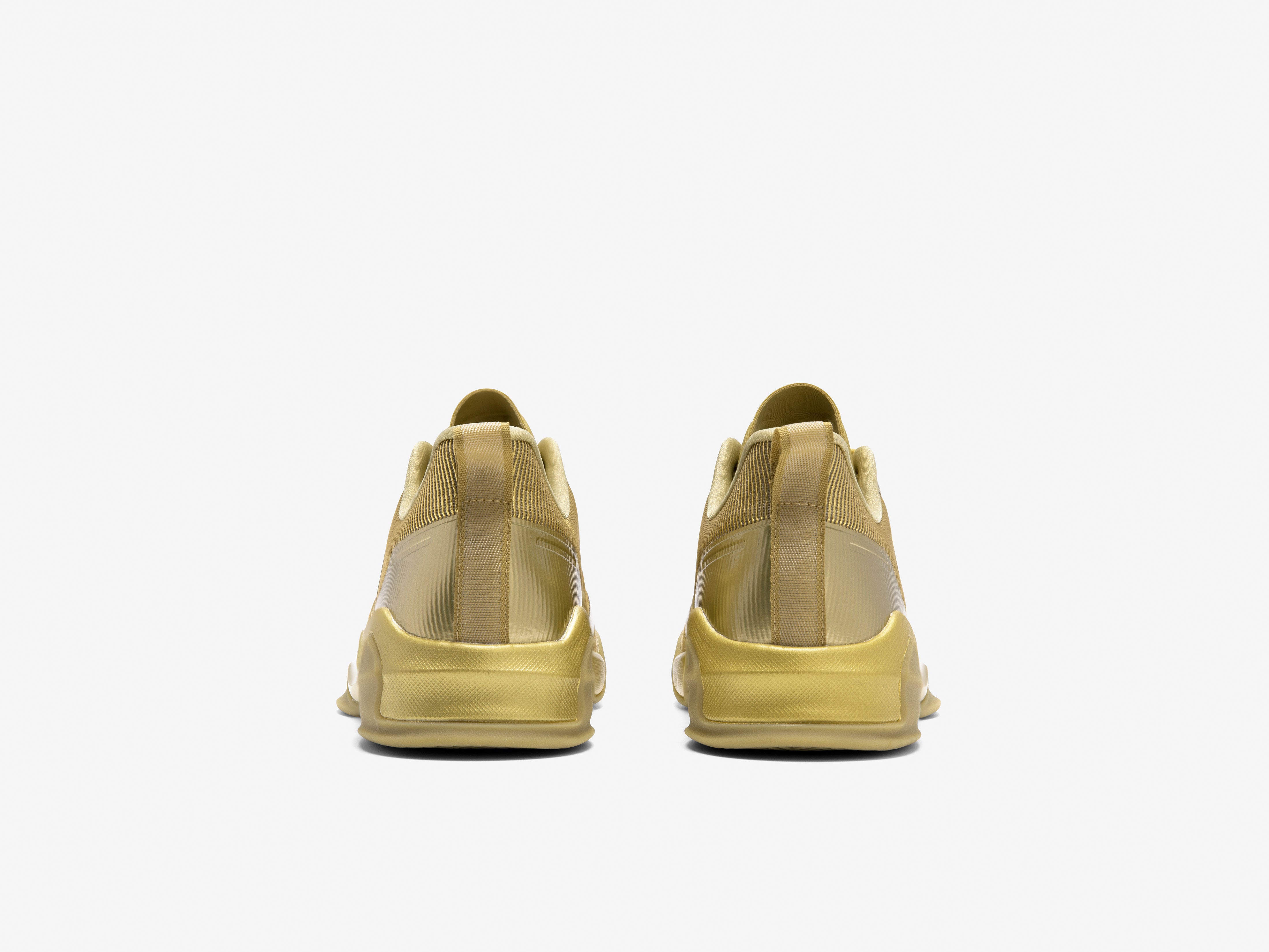 LUXIAOJUN XT-Motion Training Shoes (Gold)