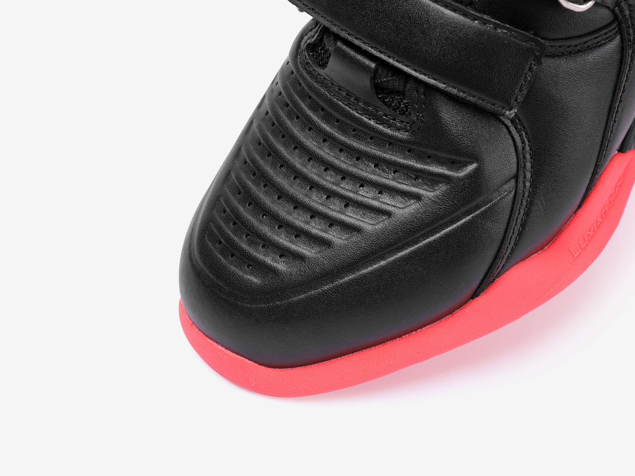 LUXIAOJUN PowerPro Weightlifting Shoes (Black and Red) LUXIAOJUN PowerPro Weightlifting Shoes (Black and Red)